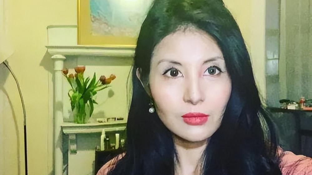 “恨国女”樊嘉扬: 曾扬言中国脸是累赘，如今母亲患病被拔呼吸机