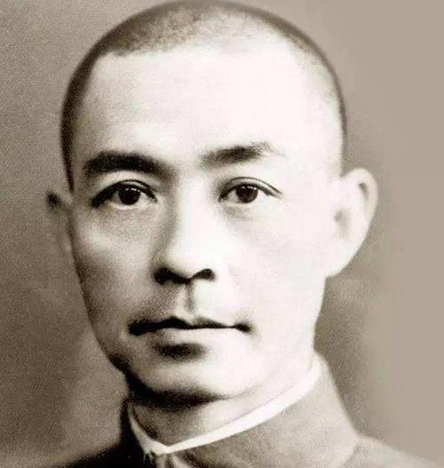 1938年，张自忠的手下糟蹋了一位16岁的女孩，他命令所有士兵脱裤子检查，结果发