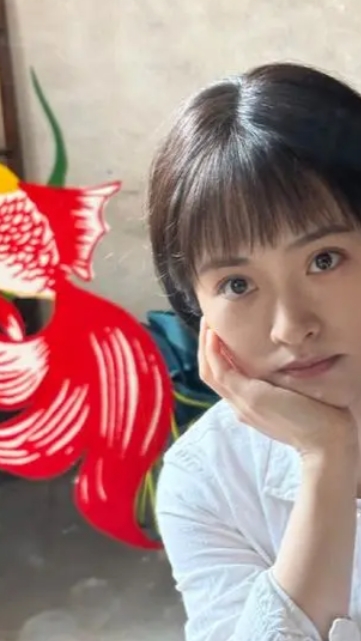 梅婷沈月接丽棒，家丽故事再续
在娱乐圈的互动中，“#梅婷回复沈月#”和“#六姊妹
