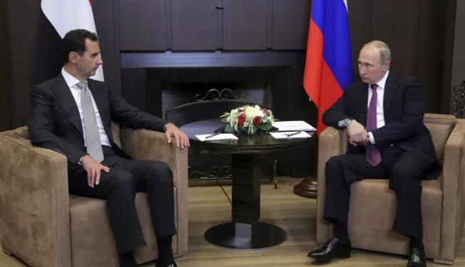 叙利亚巴沙尔彻底没戏了，最后根据地向反对派缴枪投降。

巴沙尔老家拉塔基亚省消息