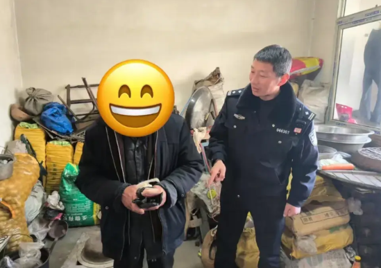 七旬老人16000元现金“被盗”，民警用一小时全数找回
    近日，构朳镇一位