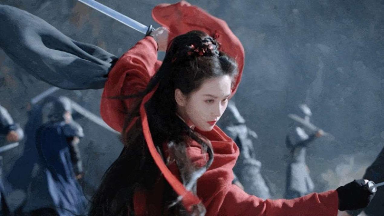 刘诗诗和替身的合影，俩人几乎一模一样，这谁能分清她俩谁是谁？