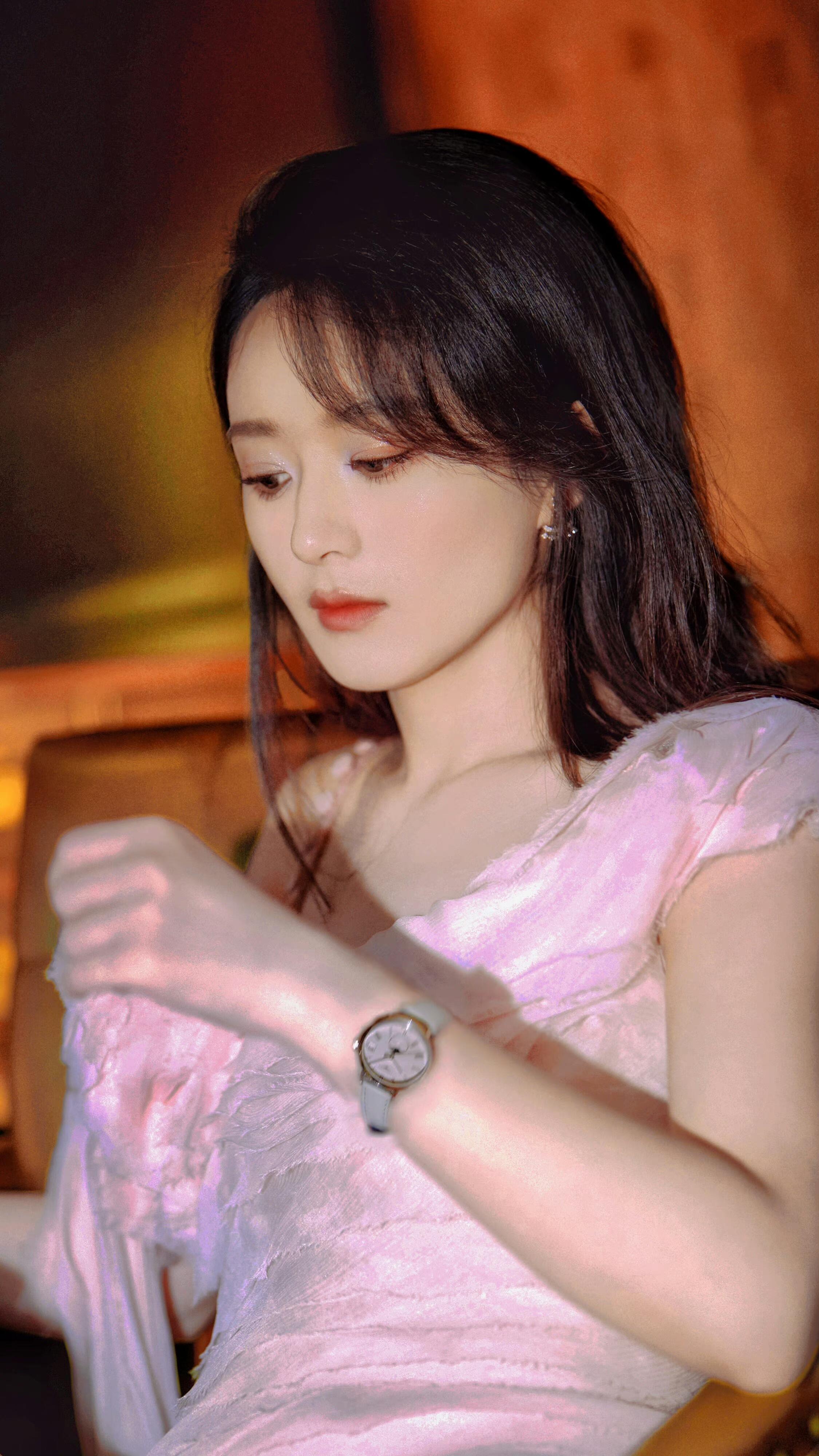 一组壁纸会发光的美人鱼