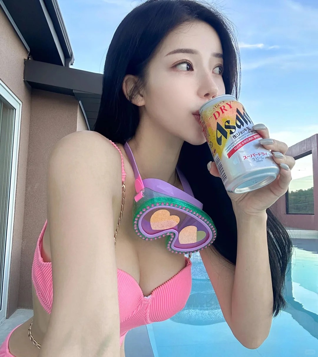 这个泳衣有点出片的