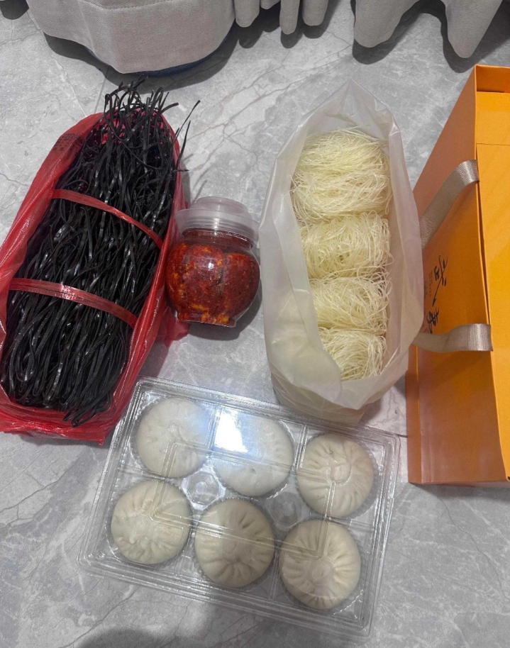 男盆友送给我家的过年礼