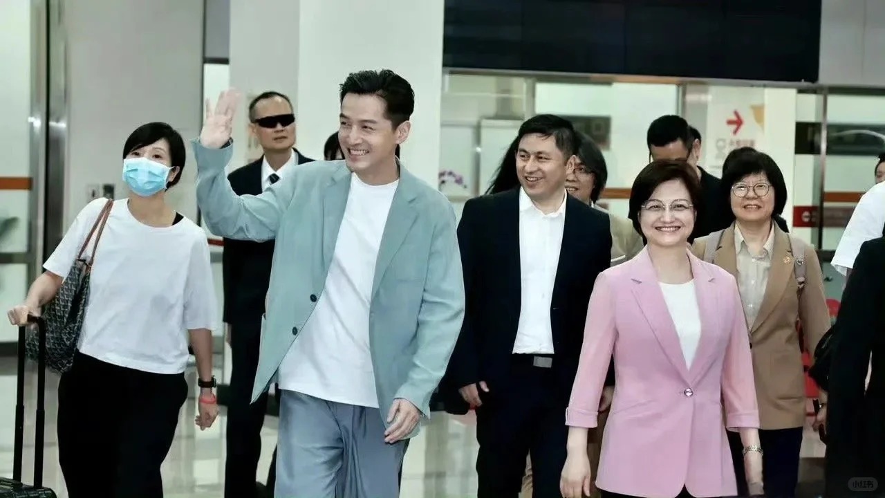 胡歌到台湾，人气超旺!
