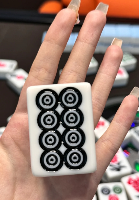 想问问UC的麻友们，你们都管它叫什么？

我们都管它叫猪奶奶好奇你们都管它叫啥哈