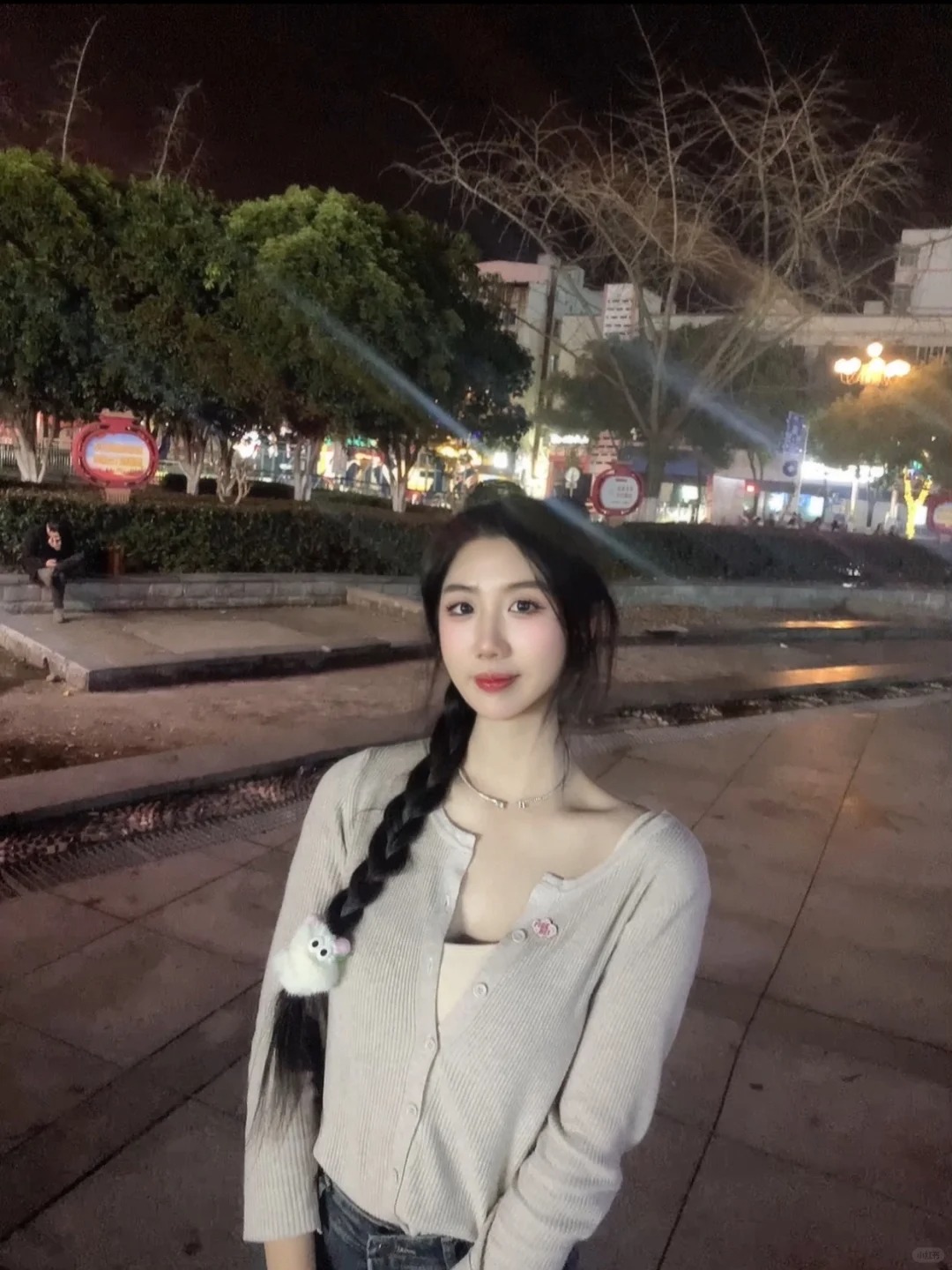 最近😗
毛绒发圈真的超可爱