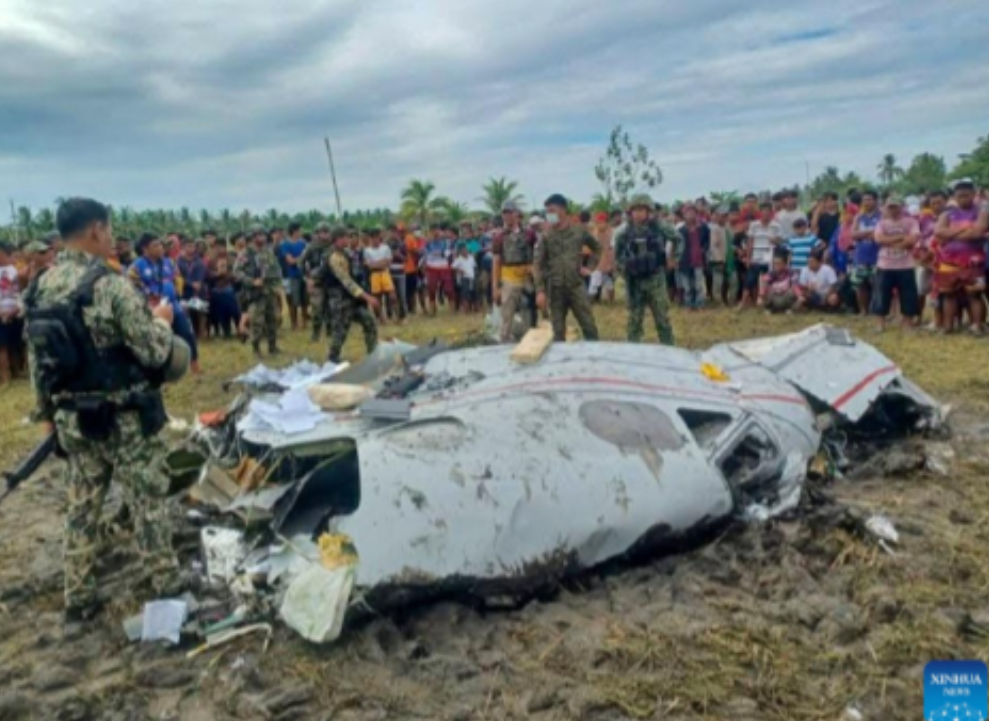 美菲在黄岩岛演习后，五角大楼获悉噩耗：飞机坠毁4人死亡！

2月6号，一架五角大