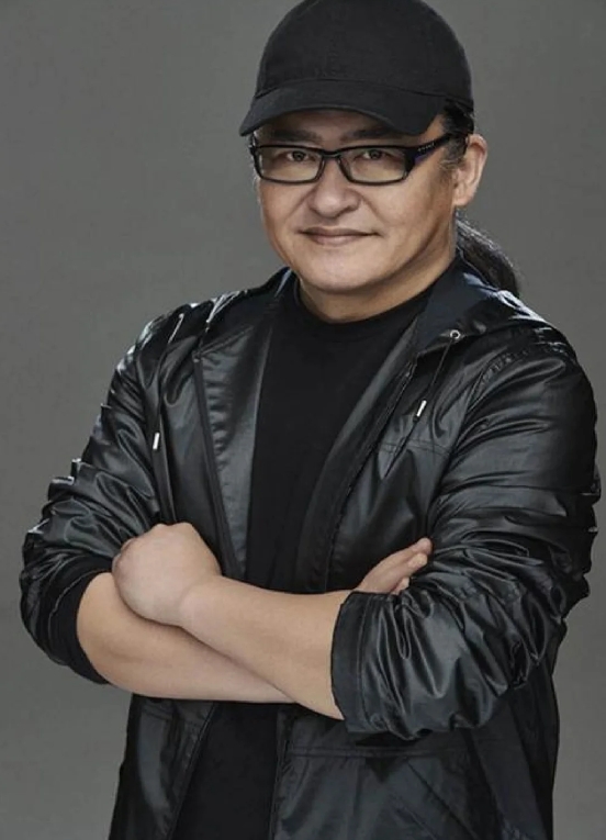 刘欢老师无疑是一颗璀璨的明星