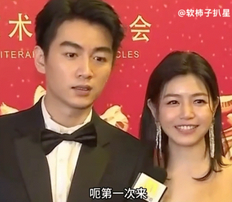 这就是不爱了吧[泣不成声][泣不成声]
爱一个人的眼神不会骗人，陈妍希眼神热烈的