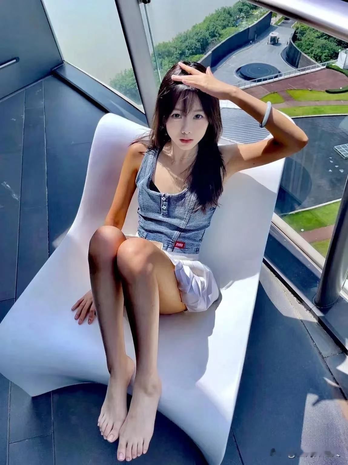 我如果把自己借给你一晚上你最想对我做什么哈哈哈哈