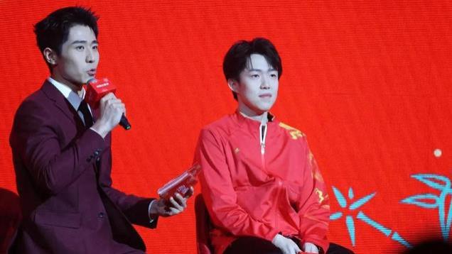 可口可乐紧急公关：发布莎头海报，销量大跌，女老总恐肠子悔青