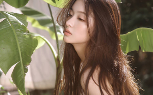 儿子说我和女儿都是这个家的外人，他爸搂着的白月光才配做他的妈妈