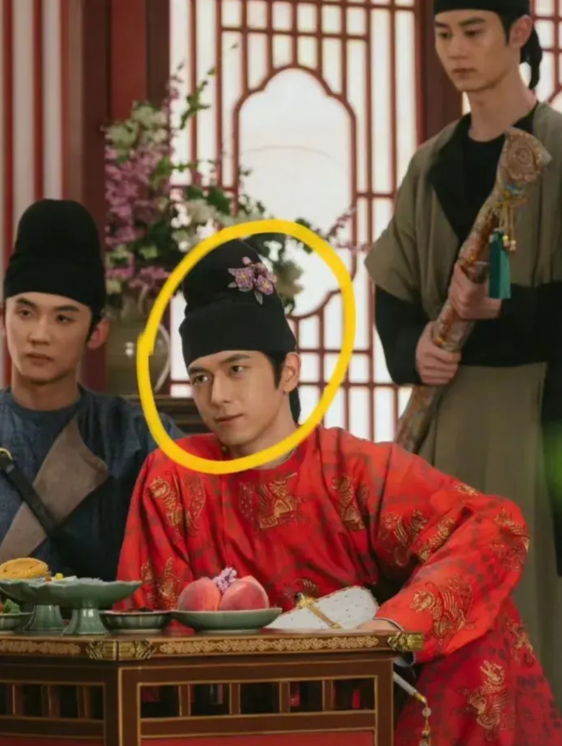 《国色芳华》的导演怎么那么傻？怎么会选李现当大唐第一美男子？没有想过后果吗？真是