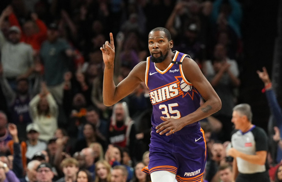 比起10分不敌篮网，更让杜兰特郁闷的，应该是以下3点：

❶上一场复出，太阳27