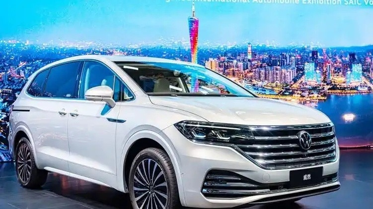 大众降价了，从18.68万降至10.88万，这2.0TMPV还不香吗？