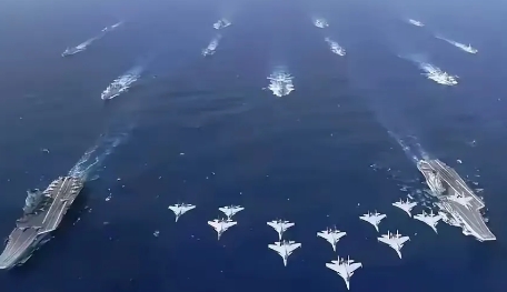 055型驱逐舰，苏-30战机，轰-6K轰炸机，运-9电子干扰机，全副武装。目标明