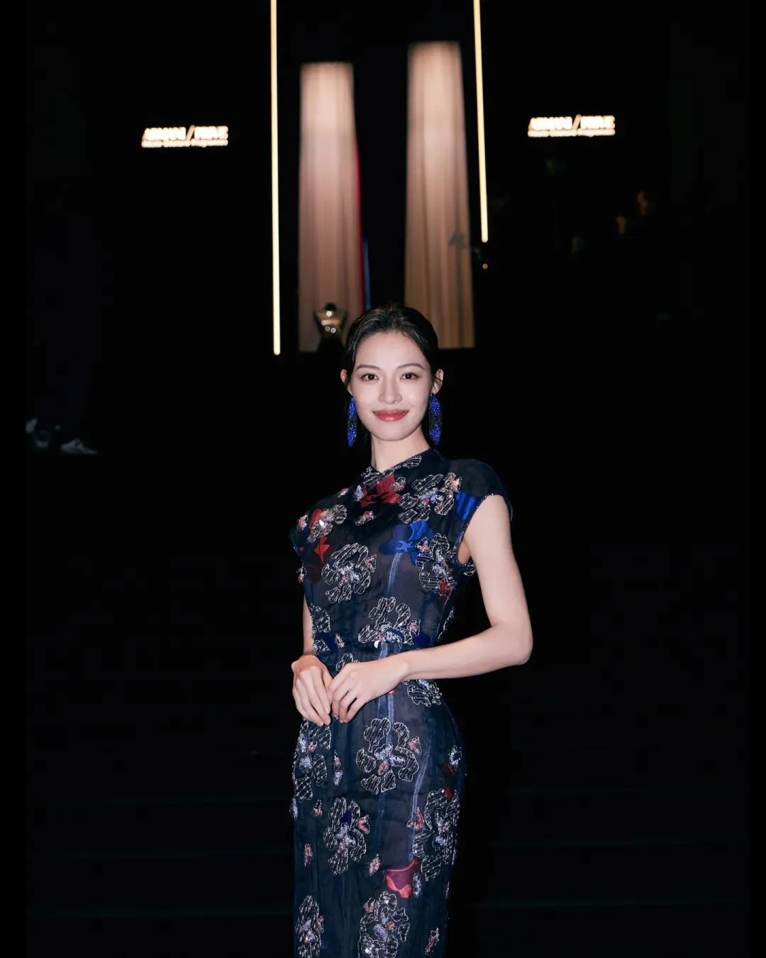 看了好东西 又被钟姐迷住了
初识钟姐，是芳华里的穗子
当时就觉得好漂亮
再看好东