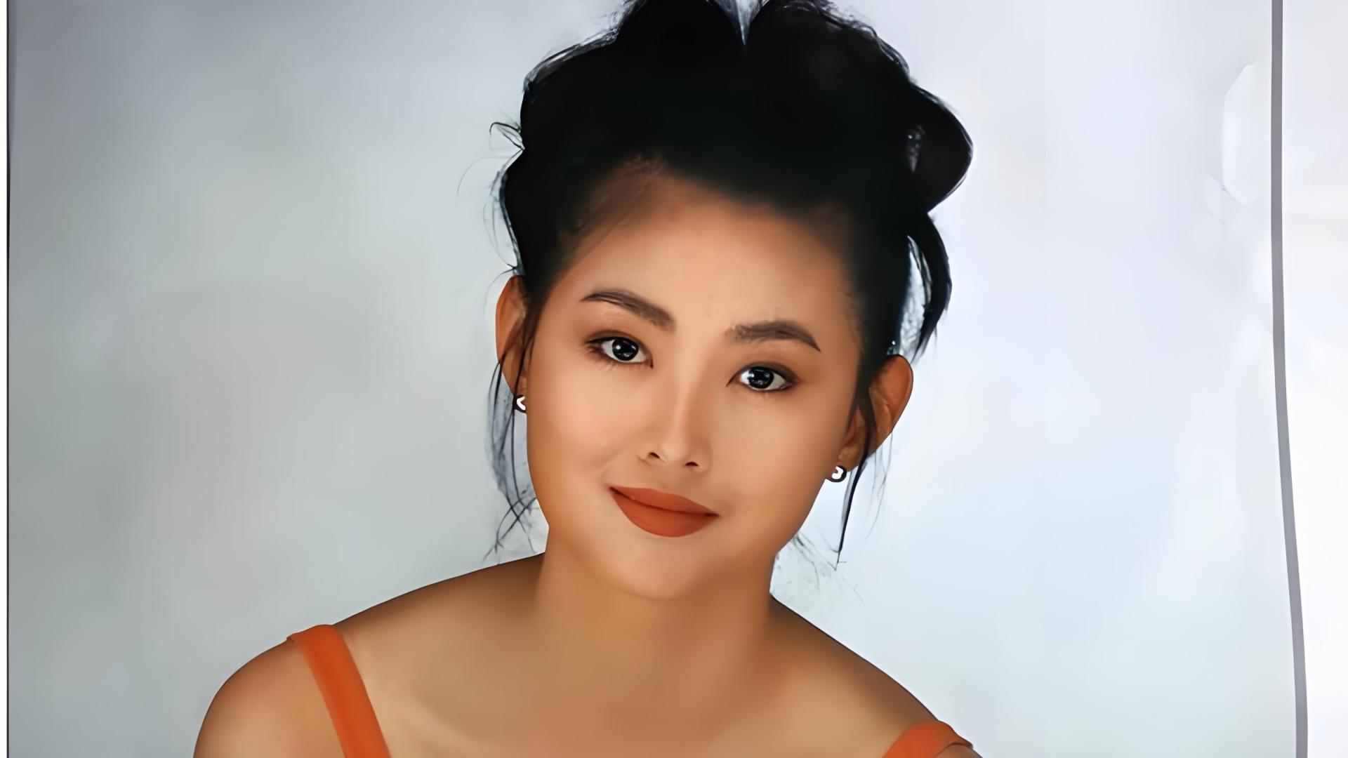 最美潘金莲：知三当三，闪婚闪离无儿无女，53岁沦落到直播卖货?