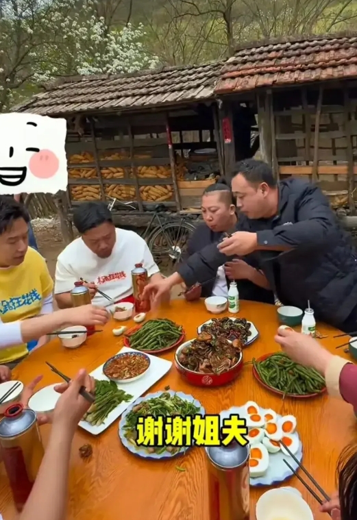 三只羊停业整顿，东北雨姐被禁言，从这两个个例来说，电商对带货主播来说，以后这方面