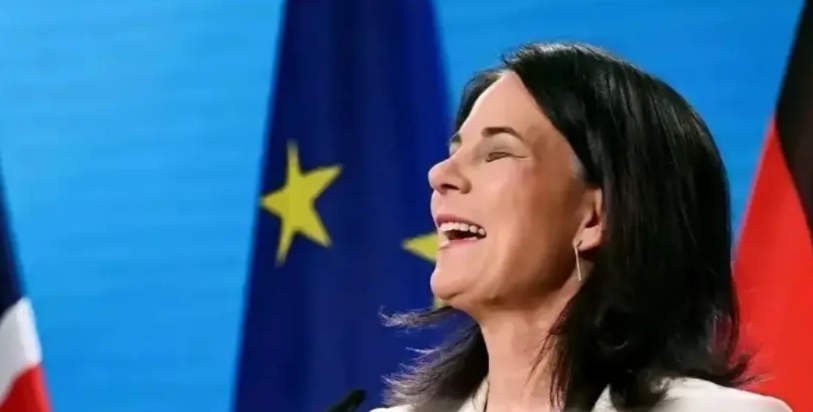 俄罗斯重返 G7 被德国外长“一票否决”！
德国外长贝尔博克态度强硬，坚决反对俄