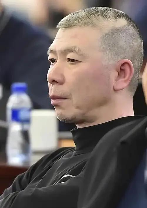 最近网上那叫一个“热闹非凡”。一则劲爆传言瞬间传开，说冯小刚等人在美国的住宅被大