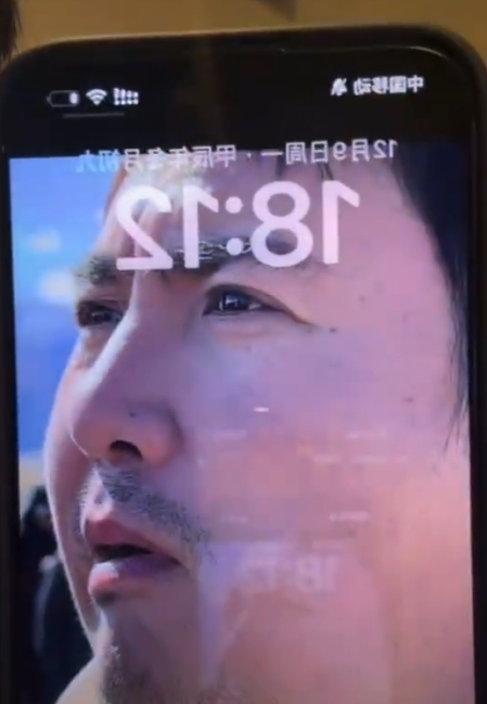 范丞丞空降直播间和粉丝互动，范丞丞真的太宠粉了吧！对粉丝提问都有求必应啊。

直