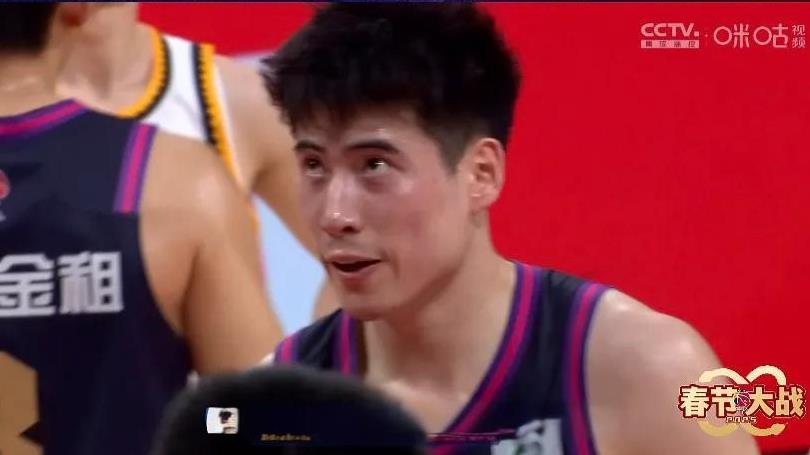 不少辽宁球迷还在纠结，莫兰德离开辽宁是对还是错。其实当局者迷，所以才会如此纠结。
