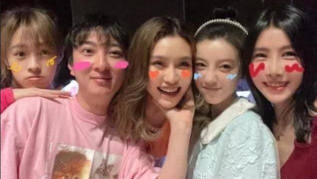 王思聪等富二代们打着恋爱的旗子换一个又一个，把年轻人都带偏了