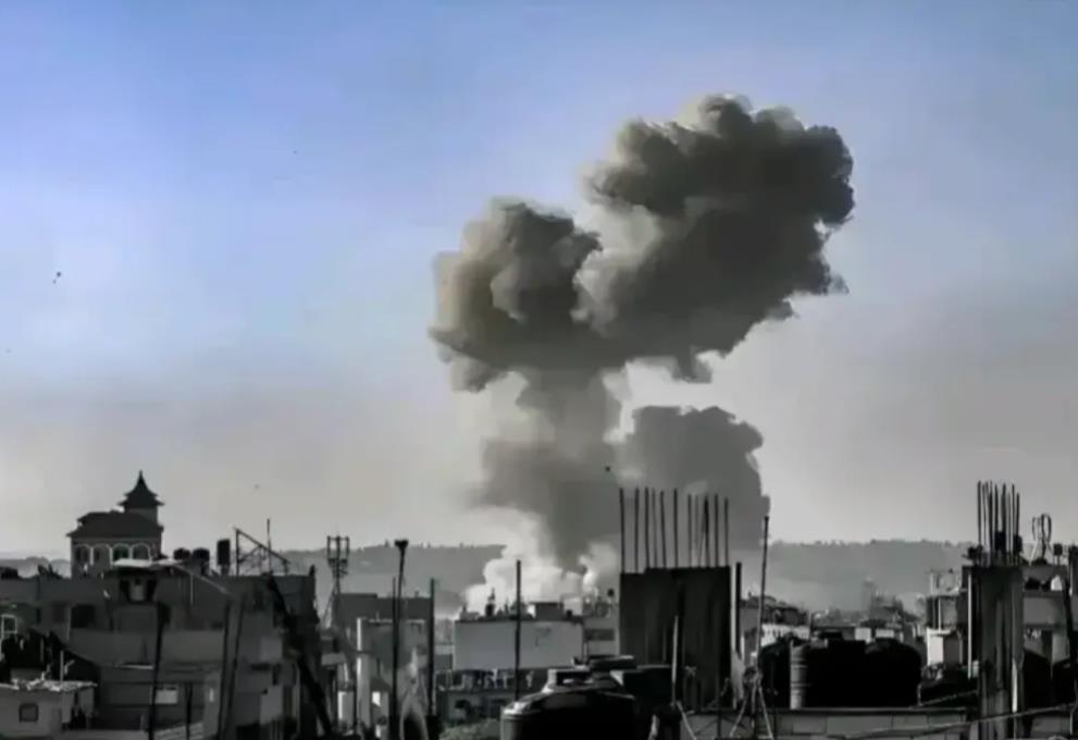 反击‮式正‬开启！
以色‮遭列‬受‮大重‬损失。
当得知尼哈亚被杀的消息后，哈马