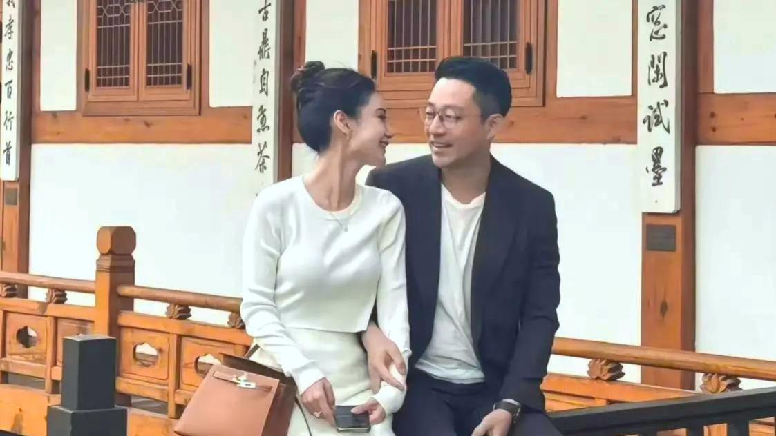 汪小菲官宣领证结婚，未婚妻Mandy颜值惊艳不逊前任，愿真心相待！