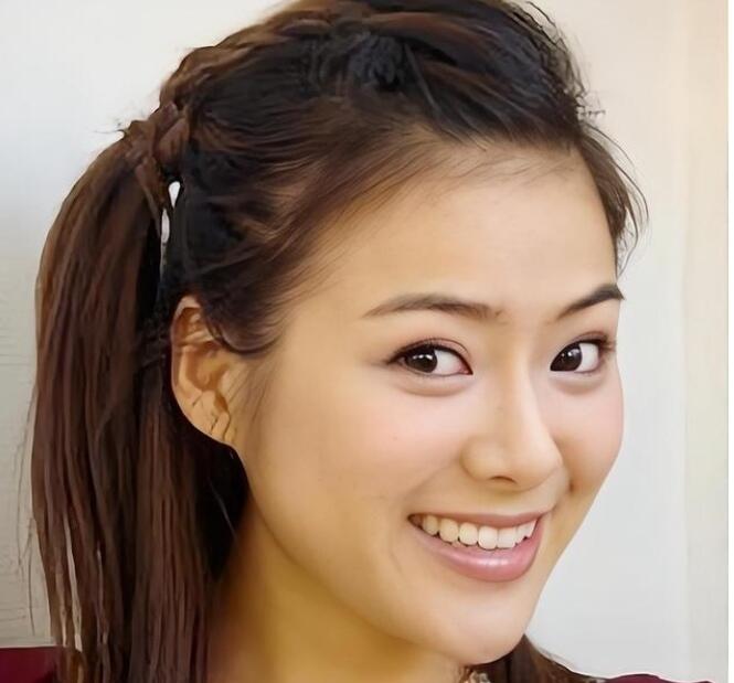 陈辰迎来了人生的新角色——母亲