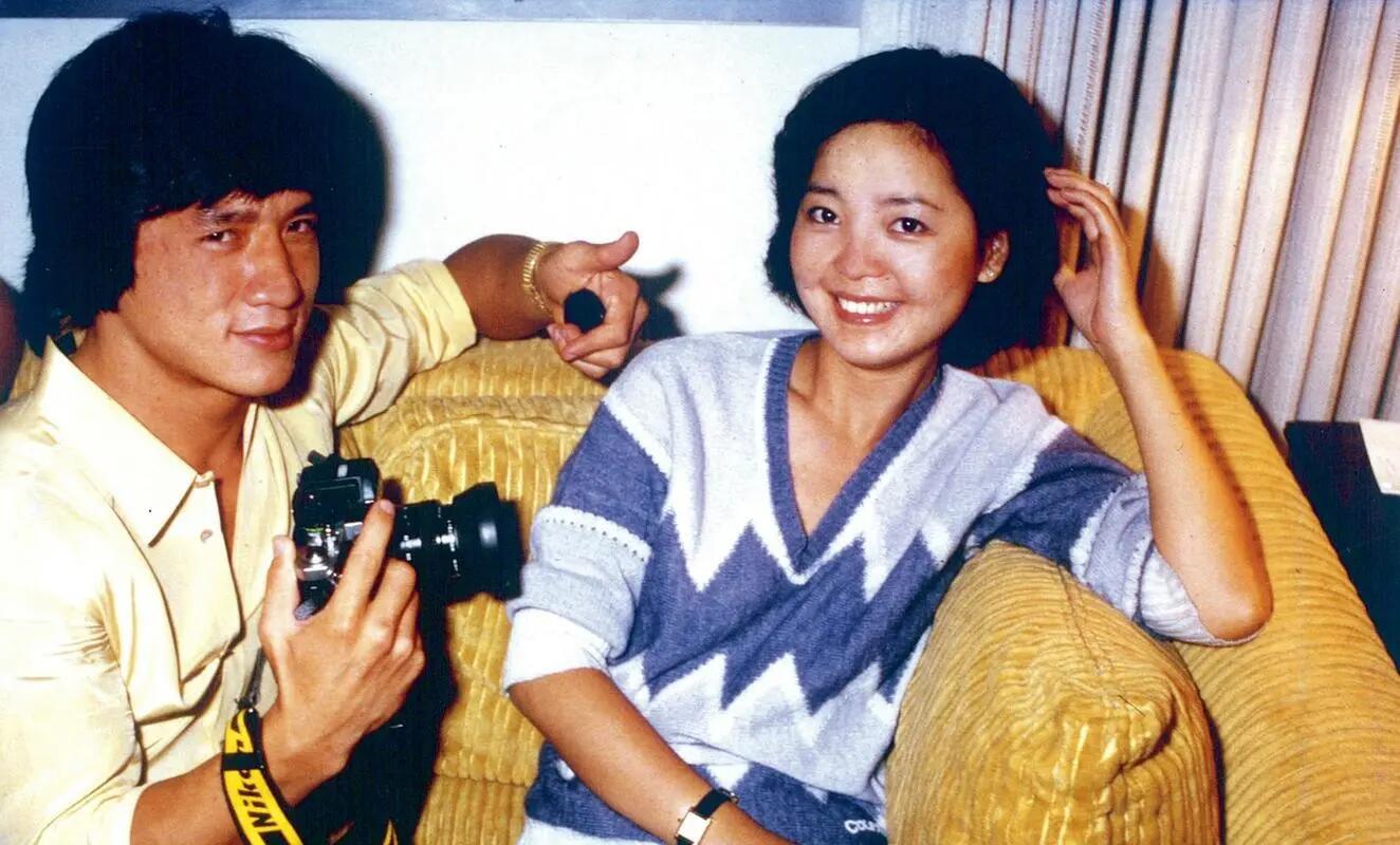 网传成龙邓丽君有子谣言，真相水落石出