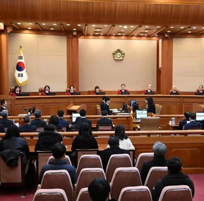 尹锡悦弹劾案庭审第六次辩论中 紧急戒严军方执行人员提供关键证词！

2月6日，韩