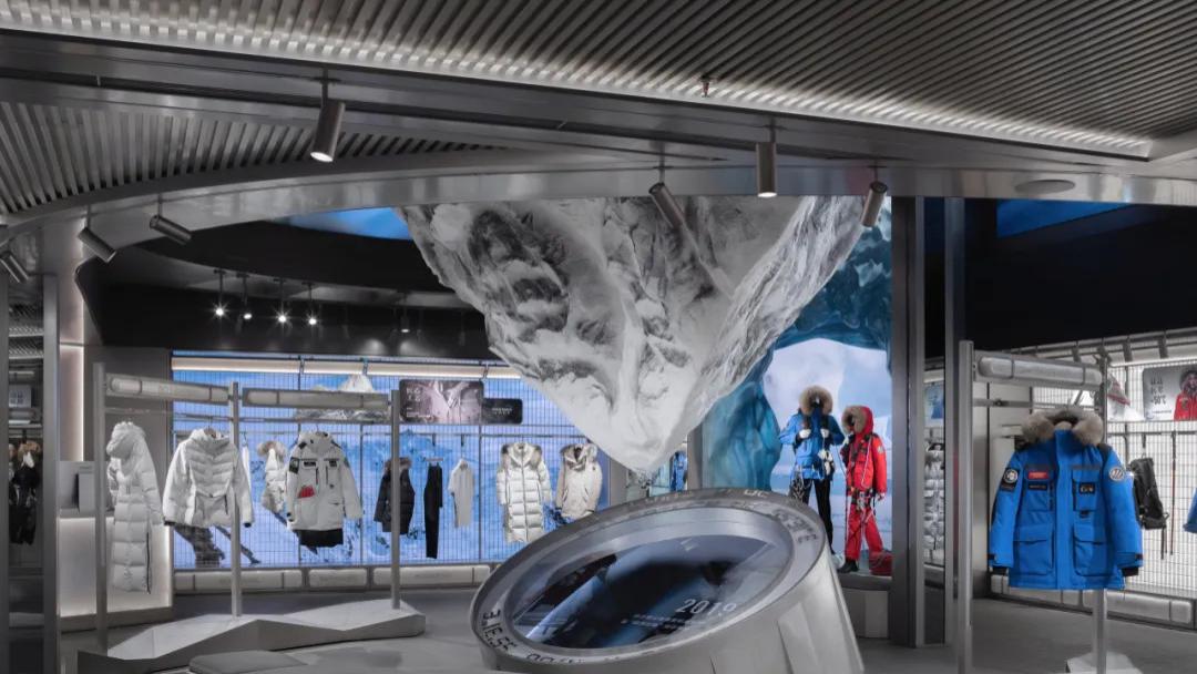 在北京三里屯攀登“冰山”，波司登你要不要这么会玩？！