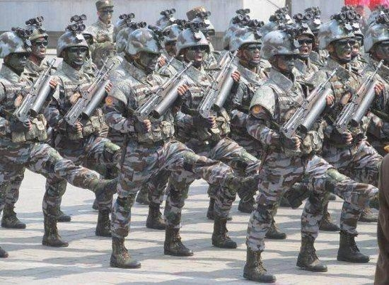 朝鲜士兵杀疯了，多名俄精锐特种兵倒在血泊中！