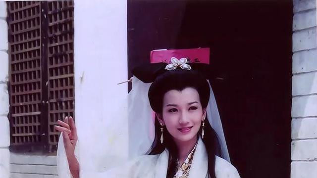 赵雅芝工作室回应