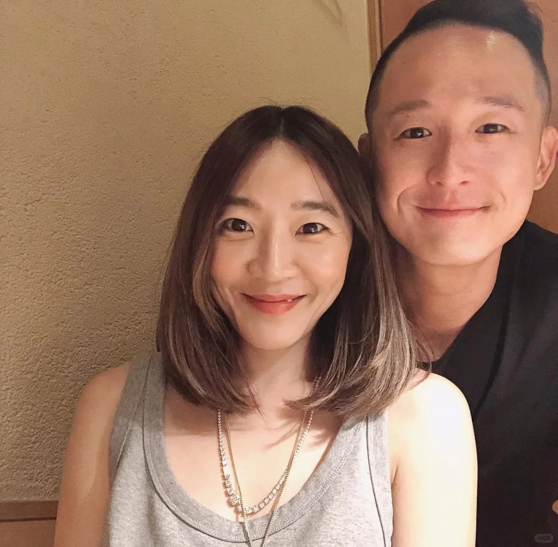 盘点康熙来了里嫁入豪门的嘉宾
阿丹原名顾瀚畇，毕业于世新大学，因为身材好早年担任
