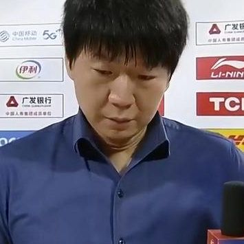 山东男篮主教练邱彪谈球队惨败北京遭遇淘汰，他表示：必须要承认的是北京队这场是打得