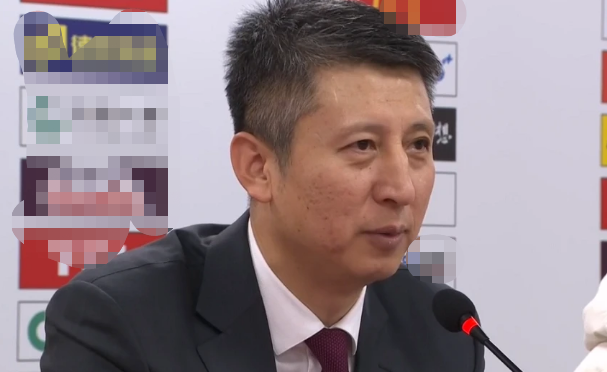 “三分绝杀”！中国男篮以 65 比 62 战胜尤文图特。赛后，主帅郭士强接受采访