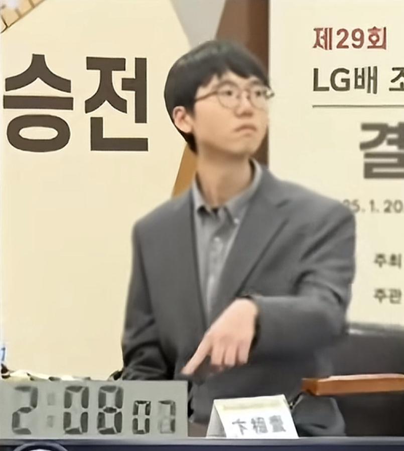 中国围协的声明来得太晚了！力挺柯洁，却漏了3大重点！
第29届LG杯棋王战决赛，