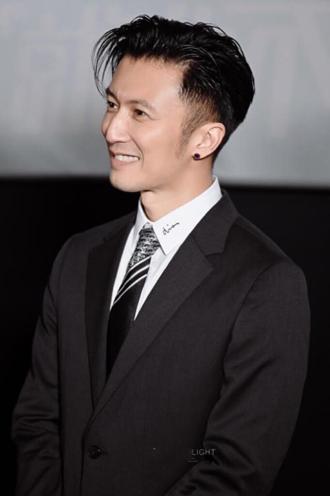 谢霆锋现身邓紫棋的澳门演唱会