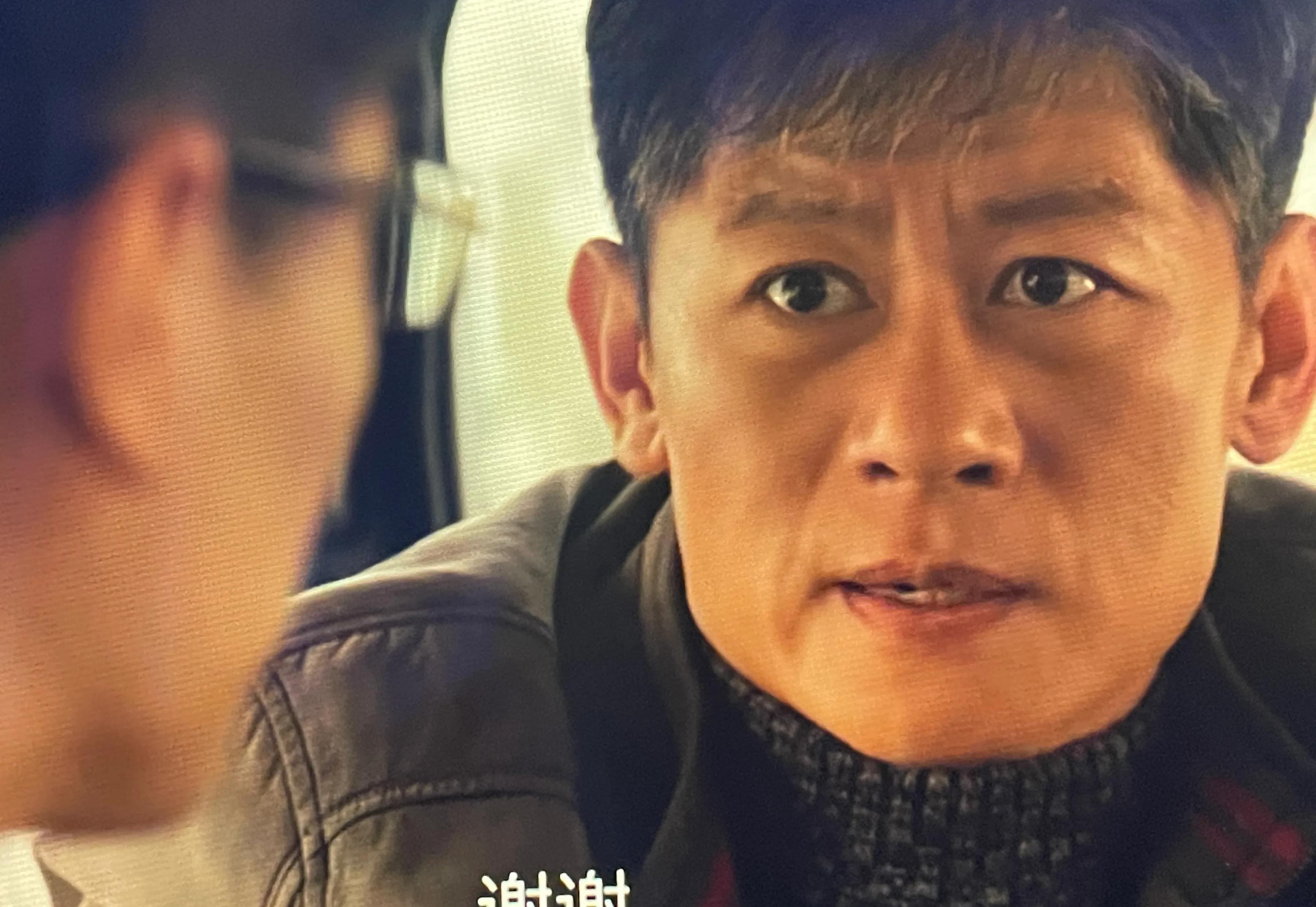 电视剧《六姊妹》的剧情宛如一场家庭纷争的狂欢，让人心潮澎湃。家丽和建国被何家恶意