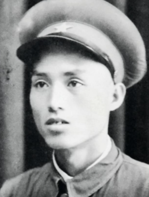 1942年，赵培宪被俘，日军拿他练刺刀，到了训练场时，他一脚踹开日军，而后转身跑