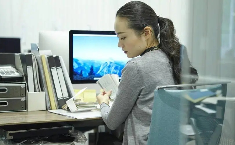 如果是实事新闻，希望媒体可以明确时间，申请仲裁的时间，开始诉讼的时间，以及法院判