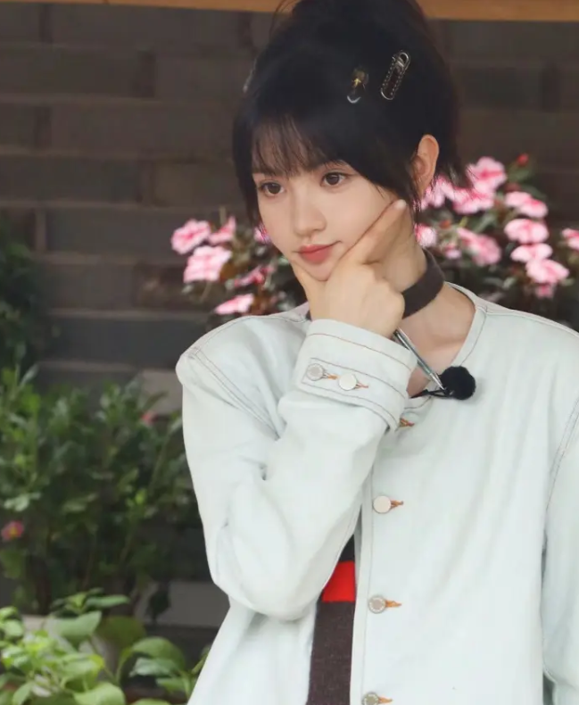 田曦薇！甜美外表下的稳重内核