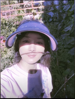 37岁赵丽颖晒生日视频,拍照技术做饭手艺被吐槽,2万蛋糕很吸睛(赵丽颖庆祝生日的合照)-第10张图片-九妖电影 37岁赵丽颖晒生日视频,拍照技术做饭手艺被吐槽,2万蛋糕很吸睛(赵丽颖庆祝生日的合照)-第10张图片-九妖电影
