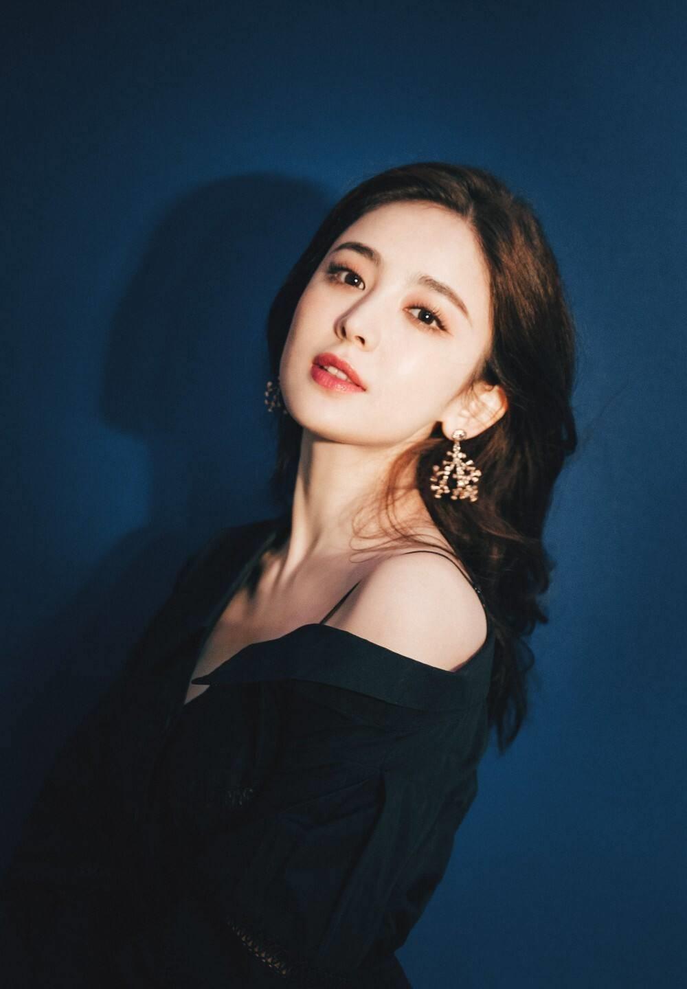 古力娜扎被评为北影最美考生