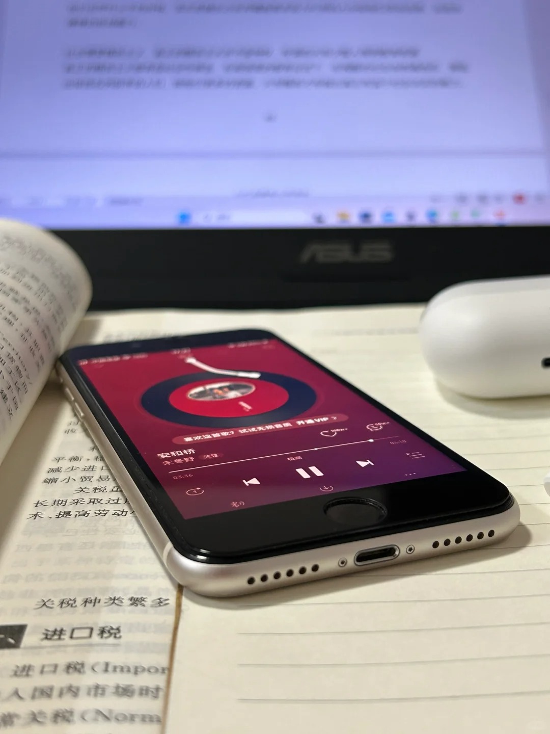 太舒服了！谁懂我的小手机啊
iPhonese3，我的主力机，用了快半年了，还是好